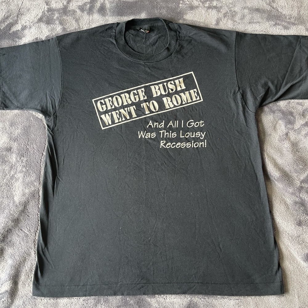 Vintage 1990-1991 Geogre Bush 
T shirt